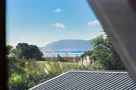 Photo of property in 31 Bream Bay Drive, Ruakaka, 0116