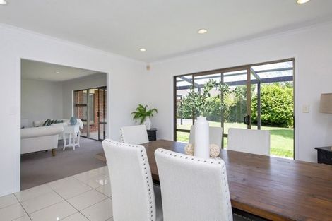 Photo of property in 8 Loloma Drive, Half Moon Bay, Auckland, 2012