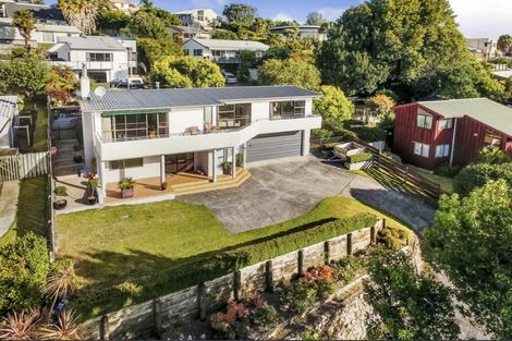 Photo of property in 77 Victory Street, Welcome Bay, Tauranga, 3112