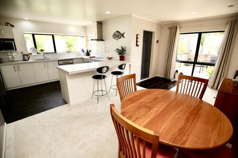 Photo of property in 215 Grandview Road, Grandview Heights, Hamilton, 3200