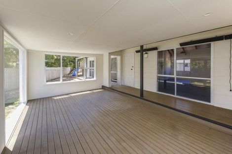 Photo of property in 19 Peppertree Glade, Kelvin Grove, Palmerston North, 4414