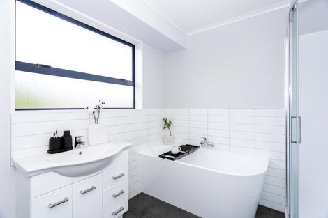 Photo of property in 18 Jessop Street, South Hill, Oamaru, 9400