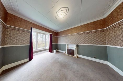 Photo of property in 215 Bridge Street, Bulls, 4818