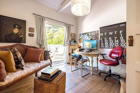 Photo of property in 24 Miro Road, Palm Beach, Waiheke Island, 1081