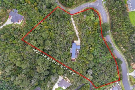 Photo of property in 37 Mt Marua Drive, Timberlea, Upper Hutt, 5018