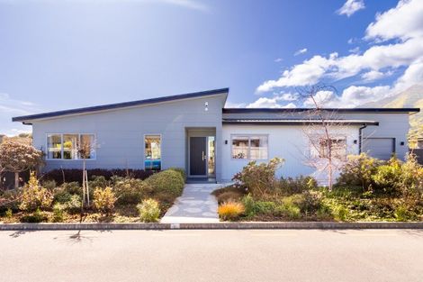 Photo of property in 7 Tapuhikura Street, Waikanae, 5036