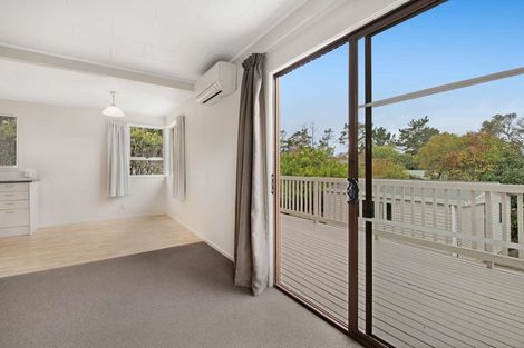 Photo of property in 18 Regency Place, Sunnynook, Auckland, 0632