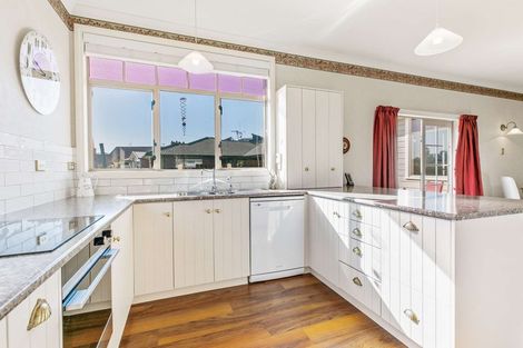 Photo of property in 1 Windermere Rise, Rototuna, Hamilton, 3210