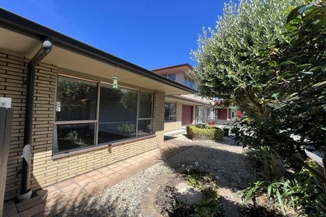 Photo of property in 1/39 Searells Road, Strowan, Christchurch, 8052