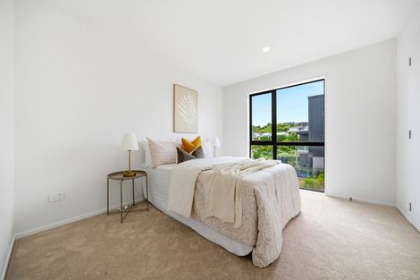Photo of property in 15 Nerita Place, Long Bay, 0630