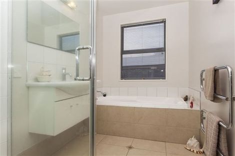 Photo of property in 41 Riverwood Boulevard, Redwood, Christchurch, 8051