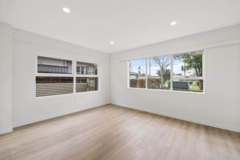 Photo of property in 77 Macleans Road, Bucklands Beach, Auckland, 2014