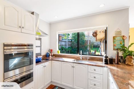 Photo of property in 24 Nicholas Road, Somerville, Auckland, 2014