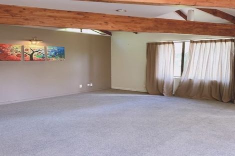 Photo of property in 5 Telephone Road, Birkenhead, Auckland, 0626