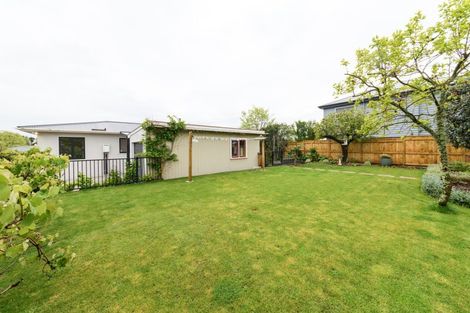 Photo of property in 20 Epsom Road, Hokowhitu, Palmerston North, 4410