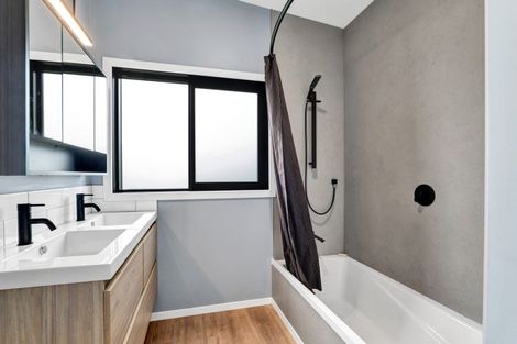 Photo of property in 621 Climie Road, Cardiff, Stratford, 4391