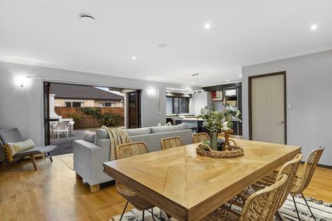 Photo of property in 10 Koro Mews, Papamoa Beach, Papamoa, 3118