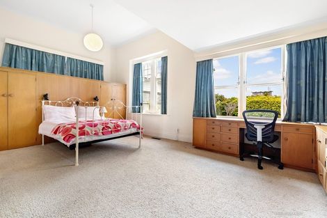 Photo of property in 19 Talavera Terrace, Kelburn, Wellington, 6012