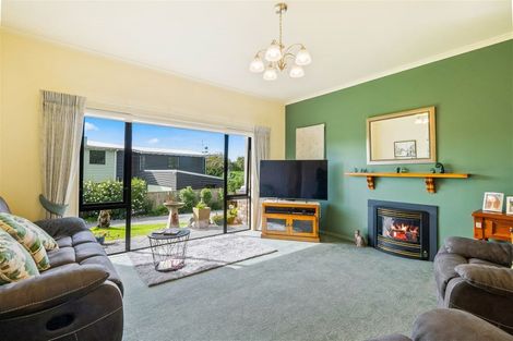 Photo of property in 6 Hillcrest Lane, Levin, 5510