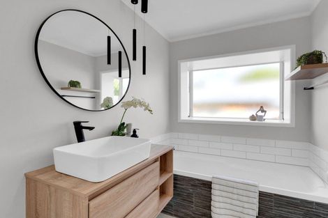 Photo of property in 54 Lansdowne Crescent, Glenview, Hamilton, 3206