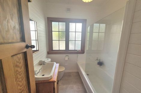 Photo of property in 403 Muritai Road, Eastbourne, Lower Hutt, 5013