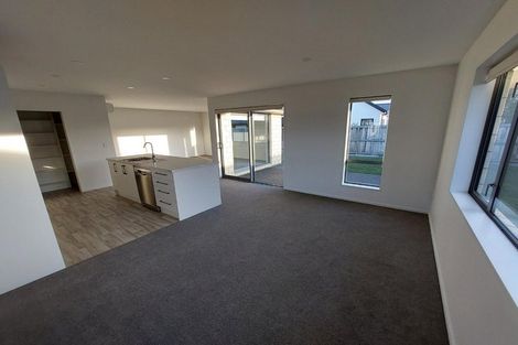 Photo of property in 118 Shillingford Boulevard, Rolleston, 7615