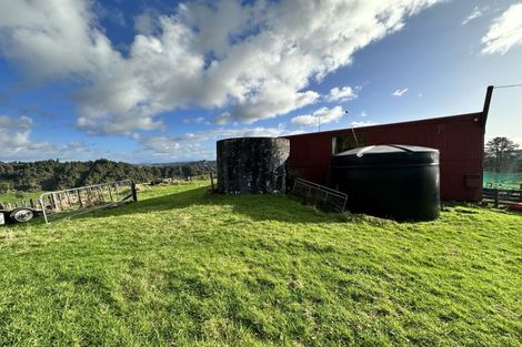 Photo of property in 846 Kaka Road, Okoki, Urenui, 4375