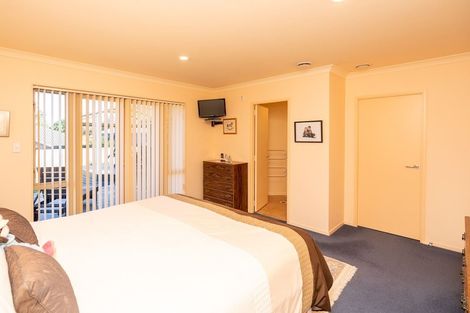 Photo of property in 25 Limousin Place, Grandview Heights, Hamilton, 3200