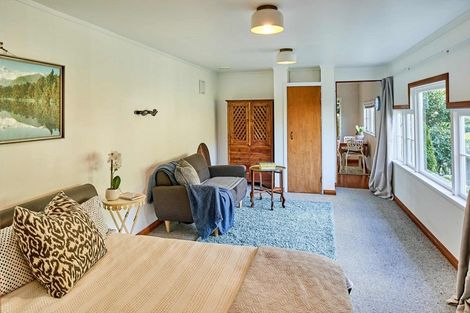 Photo of property in 26 Waitohu Road, York Bay, Lower Hutt, 5013