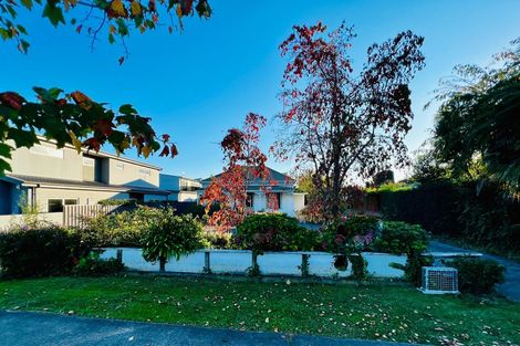 Photo of property in 53 Havelock Road, Havelock North, 4130