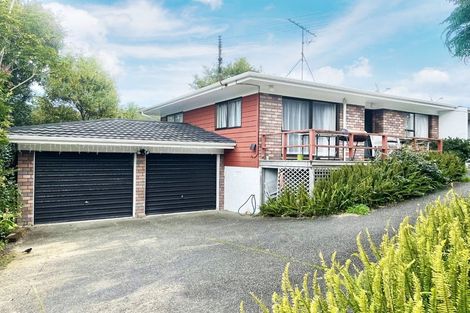 Photo of property in 1/1 Seaford Place, Murrays Bay, Auckland, 0630