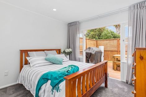 Photo of property in 4 Portadown Avenue, Pakuranga Heights, Auckland, 2010