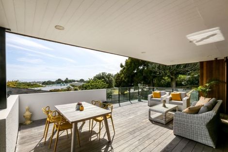 Photo of property in 45a Paynters Avenue, Strandon, New Plymouth, 4312