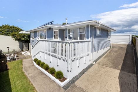 Photo of property in 4b Lynwood Place, Brookfield, Tauranga, 3110
