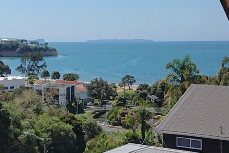 Photo of property in 2/12 Beechwood Road, Rothesay Bay, Auckland, 0630