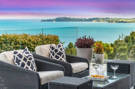 Photo of property in 2 Puriri Place, Sandspit, Warkworth, 0982