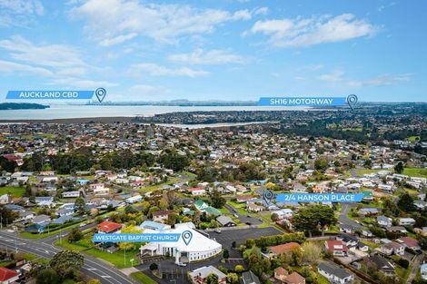 Photo of property in 2/4 Hanson Place, West Harbour, Auckland, 0618
