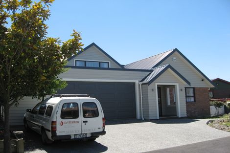 Photo of property in 7 Aberfoyle Place, Parklands, Christchurch, 8083