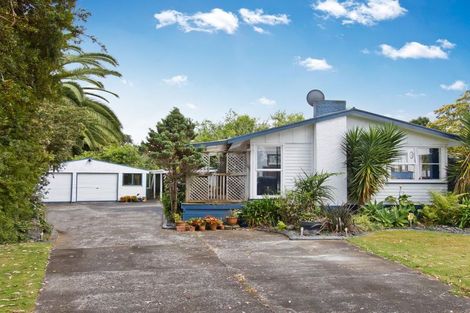Photo of property in 6 Tamariki Avenue, Kelston, Auckland, 0602