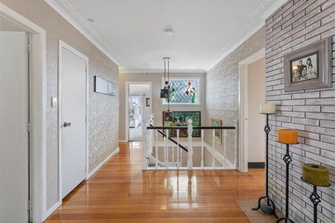 Photo of property in 85 Manuka Road, Bayview, Auckland, 0629