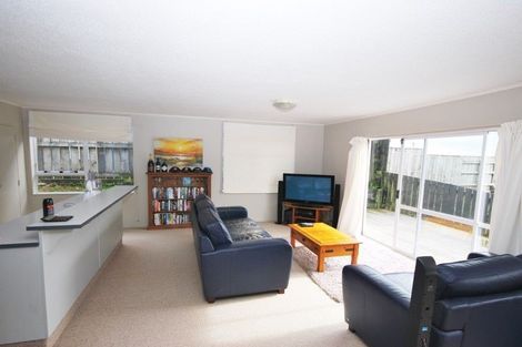 Photo of property in 16a Nalanda Crescent, Broadmeadows, Wellington, 6035