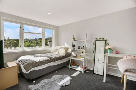 Photo of property in 38a Colmar Road, Mellons Bay, Auckland, 2014