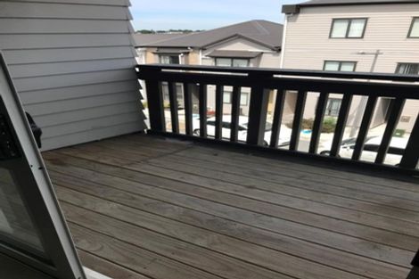 Photo of property in 4/4 Wallson Crescent, Wiri, Auckland, 2104