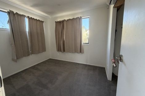 Photo of property in 57 Catkin Crescent, Papatoetoe, Auckland, 2025