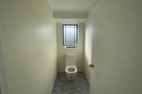 Photo of property in 6 Anton Place, Takanini, 2112