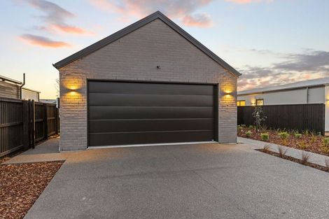 Photo of property in 26 Greystone Close, Halswell, 8025