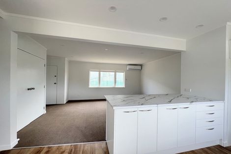 Photo of property in 36 Leonard Road, Mount Wellington, Auckland, 1060