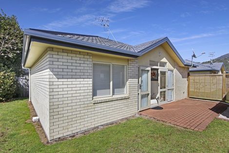 Photo of property in 3/66 Kawaha Point Road, Kawaha Point, Rotorua, 3010
