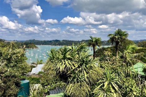 Photo of property in 12 Brind Road, Russell, 0202