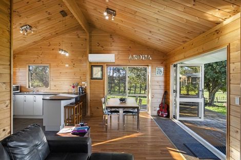 Photo of property in 499 Clark And Denize Road, Pukekawa, Tuakau, 2696
